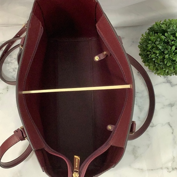 NWT Michael Kors 3 in 1 Maisie Large Top Zip Tote Crossbody Pouch Wristlet - Picture 8 of 12